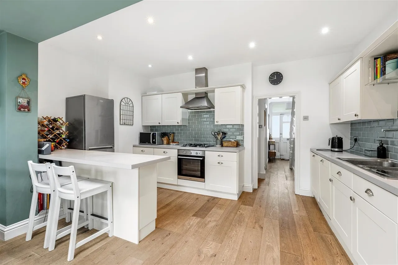 Dupont Road, London SW20 8EQ, photo 7