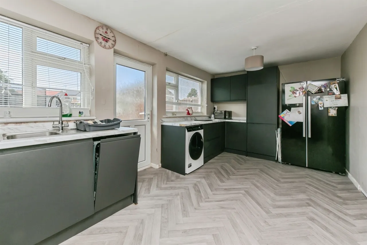 Bentley Road, Uttoxeter, photo 4