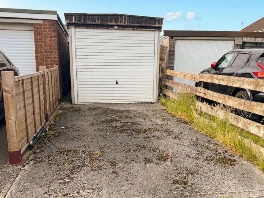Bentley Road, Uttoxeter, photo 11