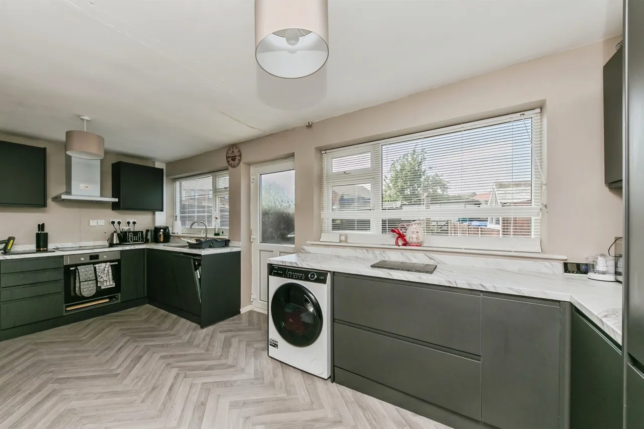 Bentley Road, Uttoxeter, photo 3