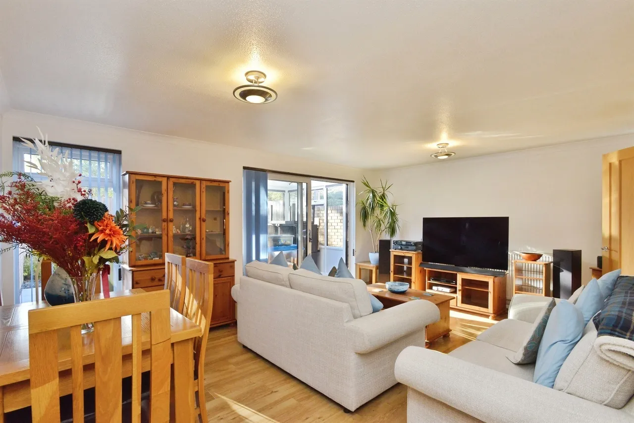 Downs Barn Boulevard, Downs Barn, MK14, photo 6