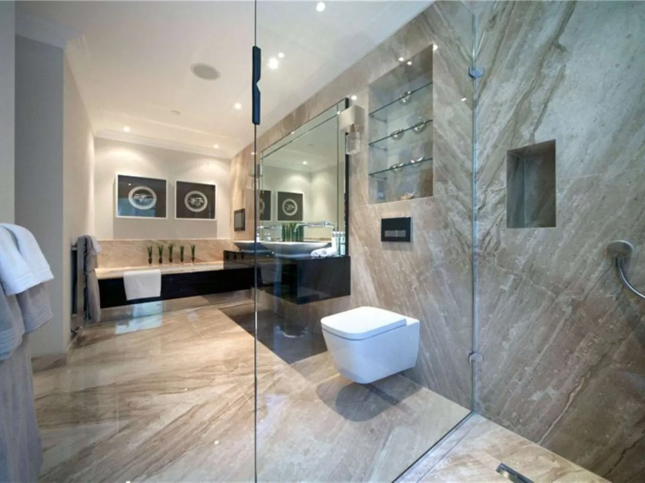 Wootton Place, Esher, Surrey, KT10 9FH, photo 8