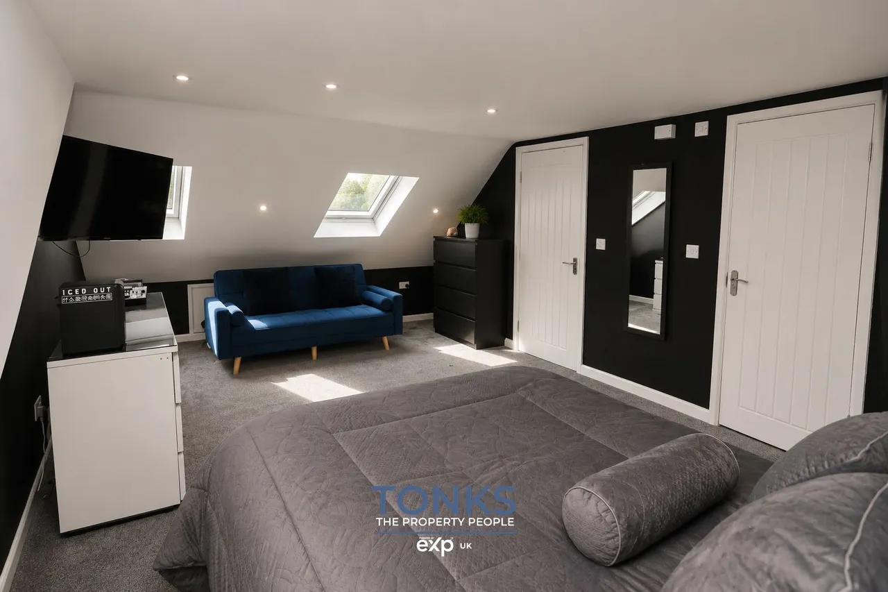 Manor Abbey Road, Halesowen, B62, photo 24