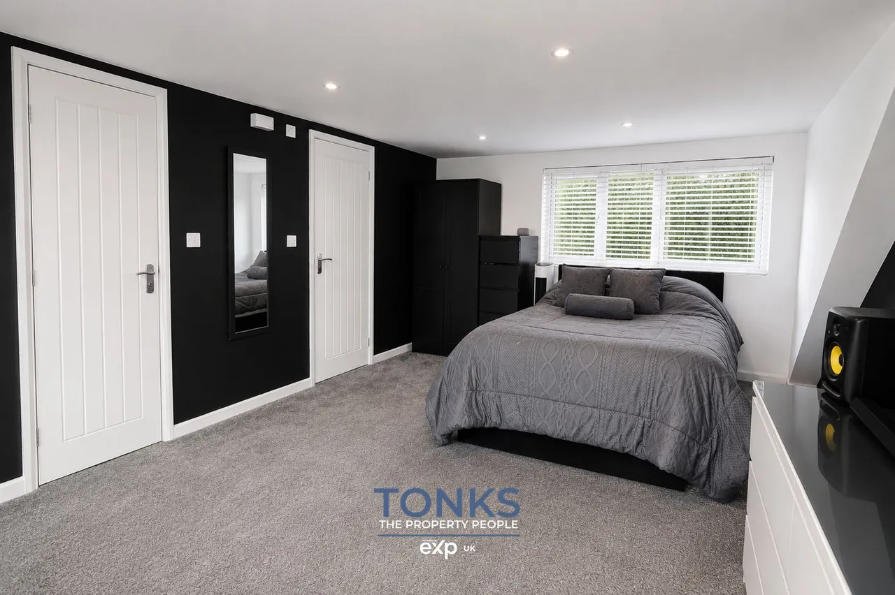 Manor Abbey Road, Halesowen, B62, photo 25