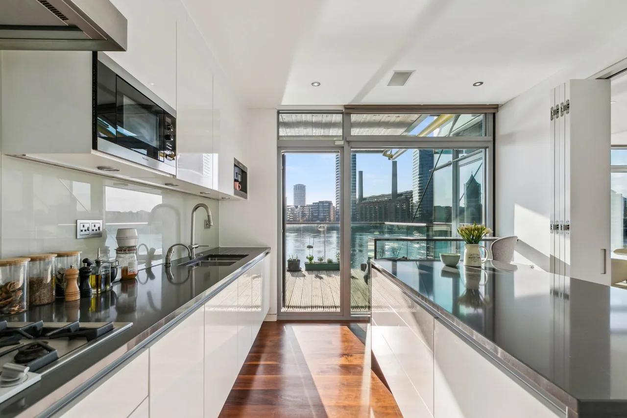 The Montevetro Building, Battersea, SW11, photo 13