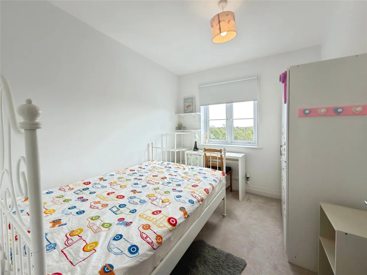 Jasmine Grange, Warfield, RG42, photo 17
