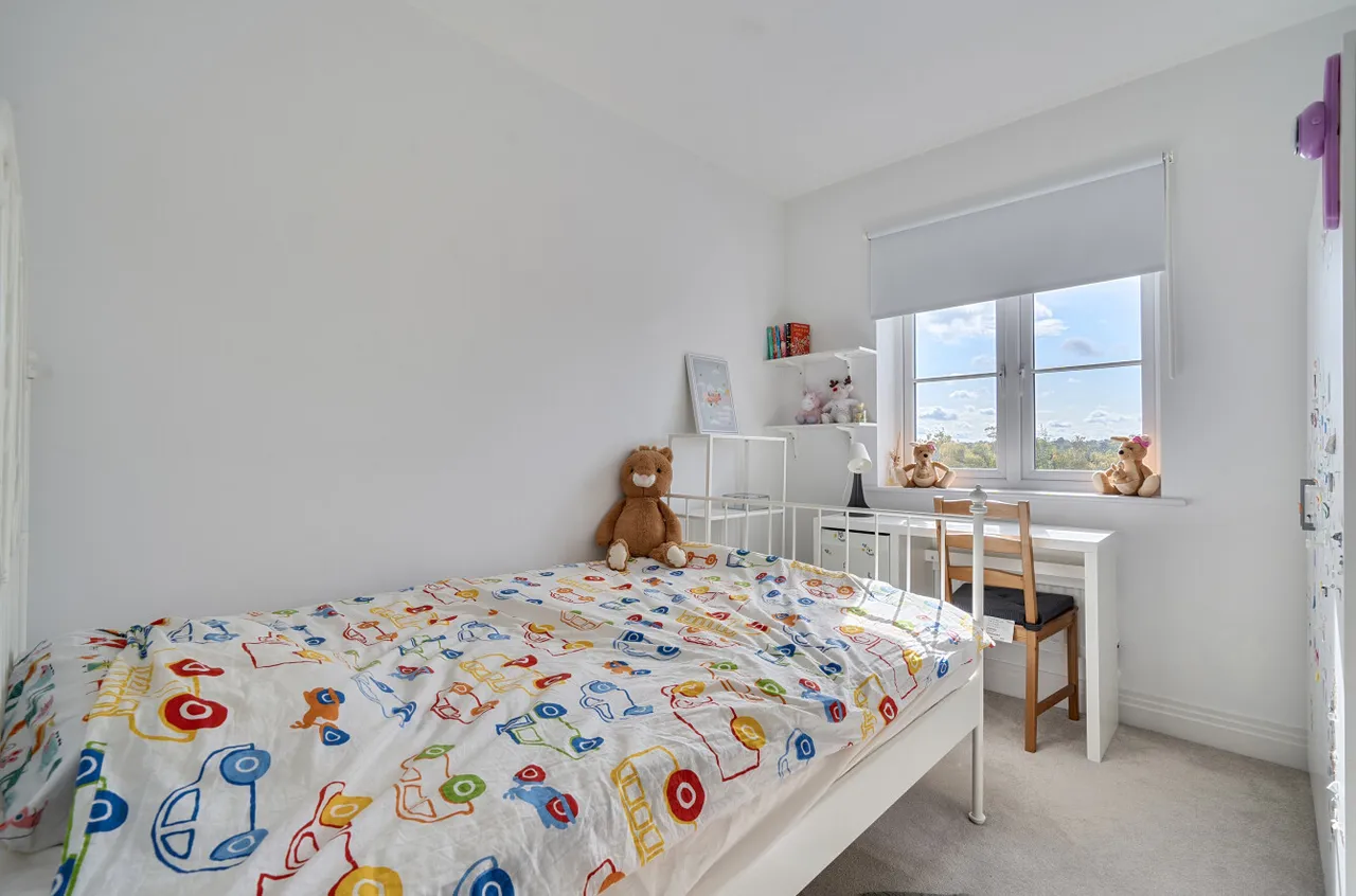 Jasmine Grange, Warfield, Bracknell, Berkshire, RG42 5BD, photo 13