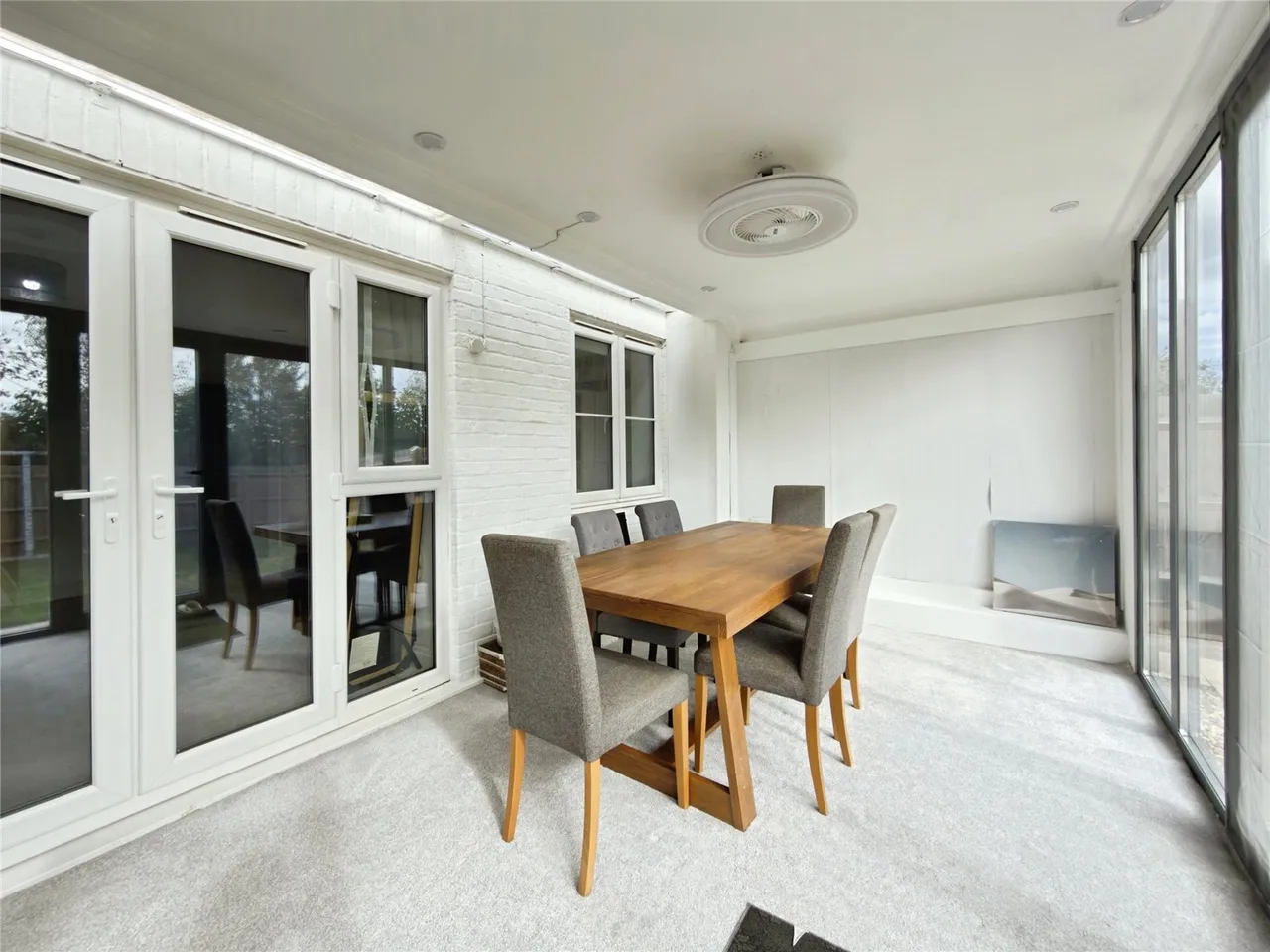 Jasmine Grange, Warfield, RG42, photo 12