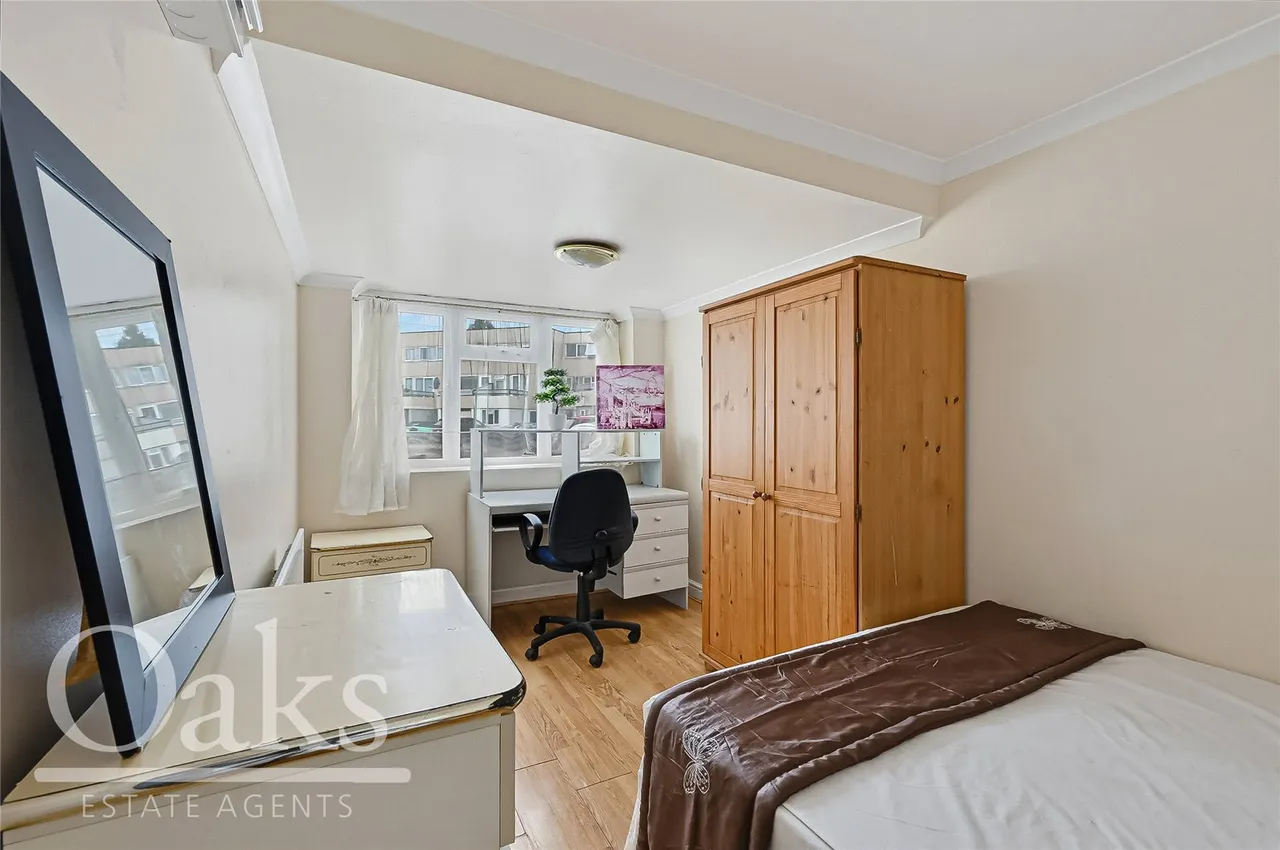 Gale Close, Mitcham, CR4, photo 7