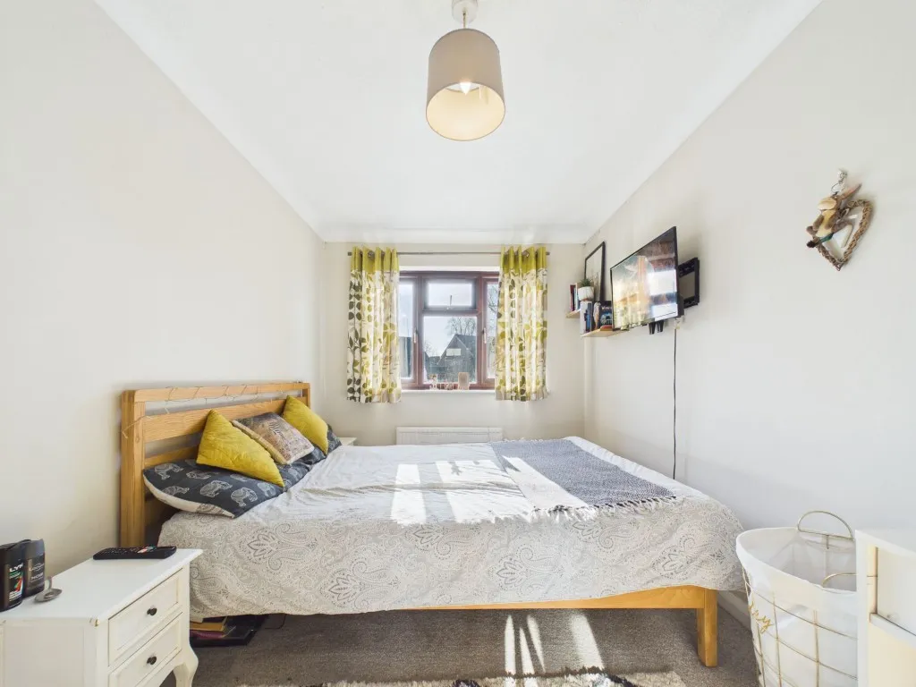 Derrick Close, Calcot, RG31, photo 12