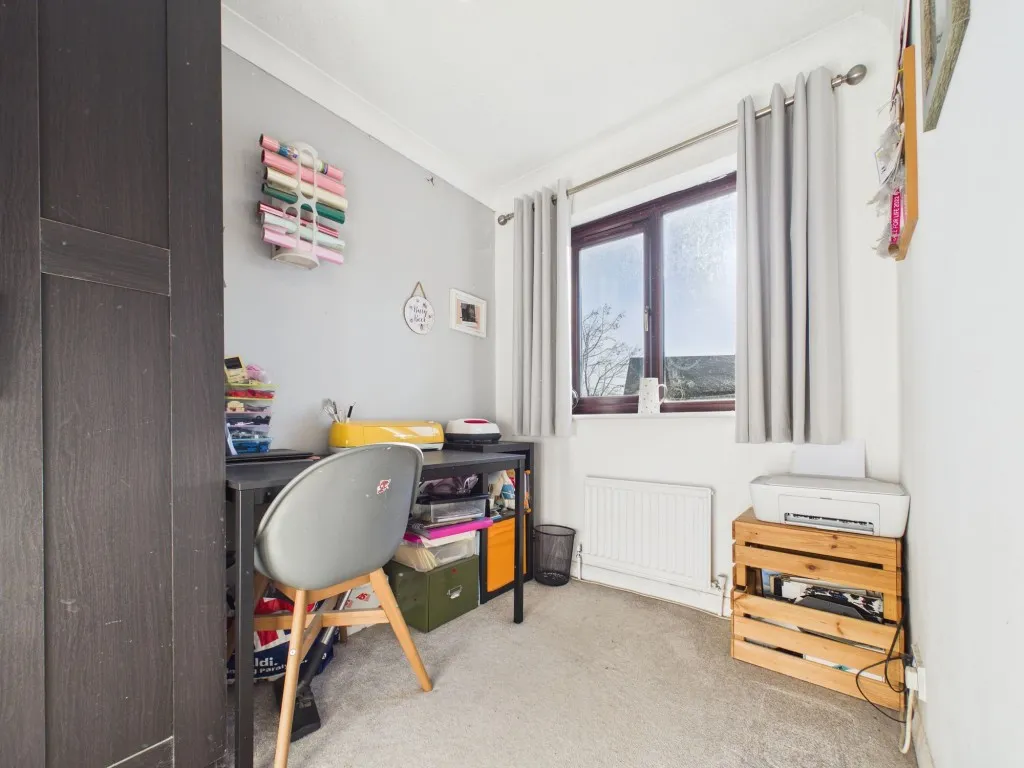 Derrick Close, Calcot, RG31, photo 16