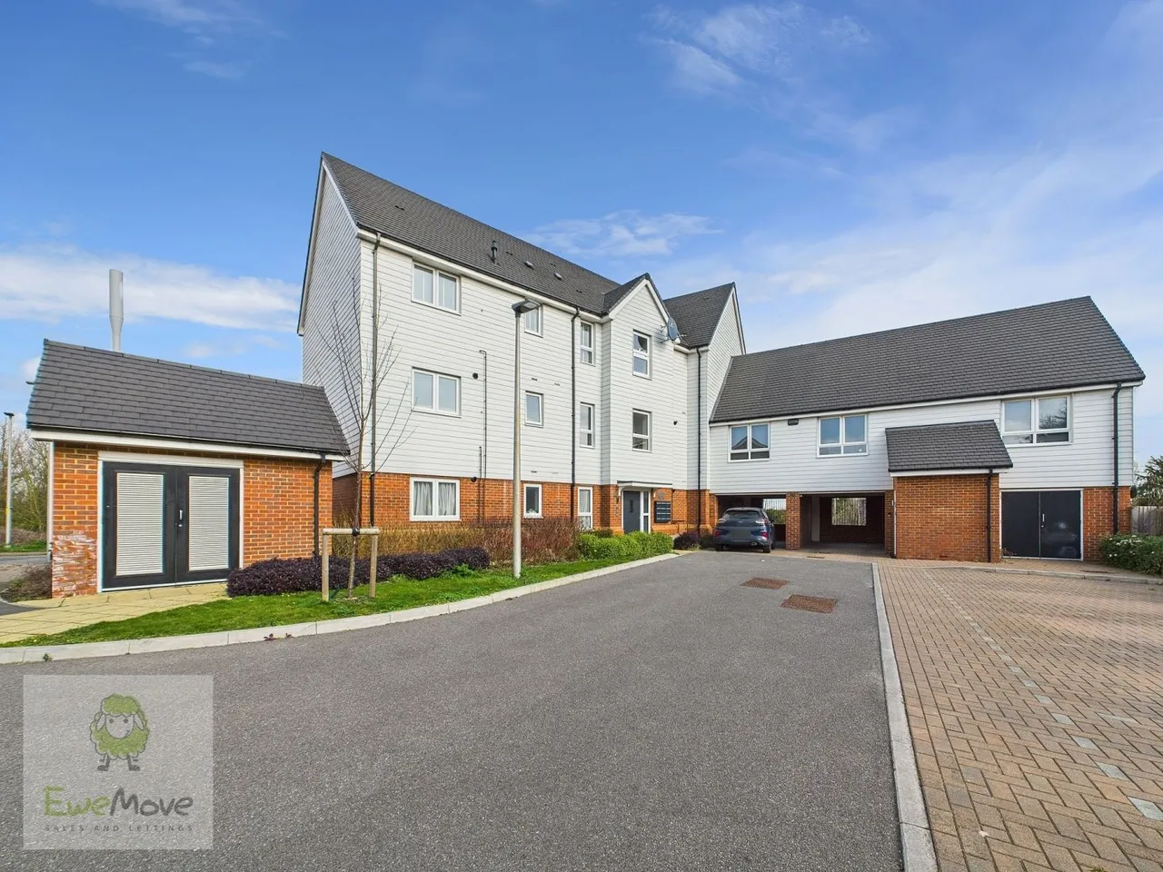 1 bed flat for sale, Gamma Court, Hoo, ME3