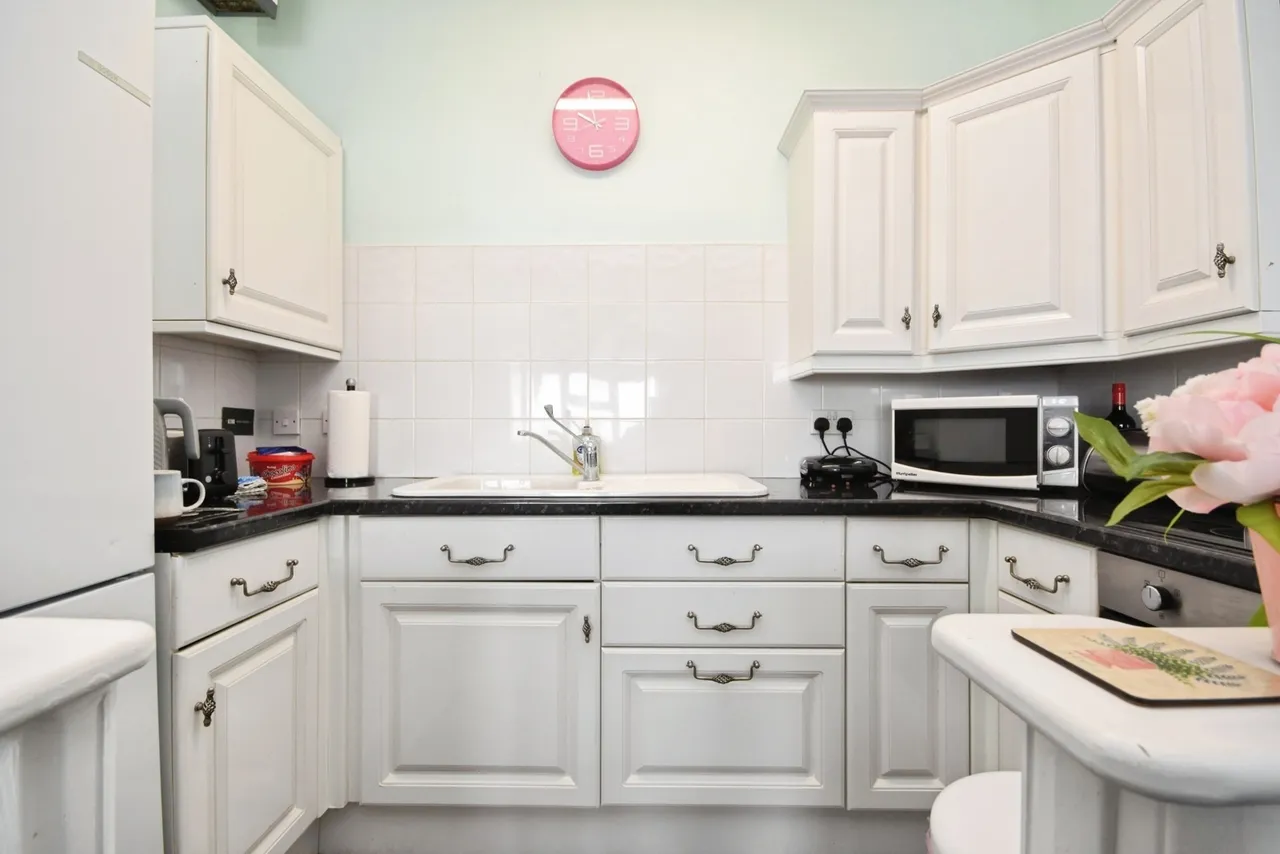 Shorefield Gardens, Westcliff-on-Sea, Essex, SS0, photo 5