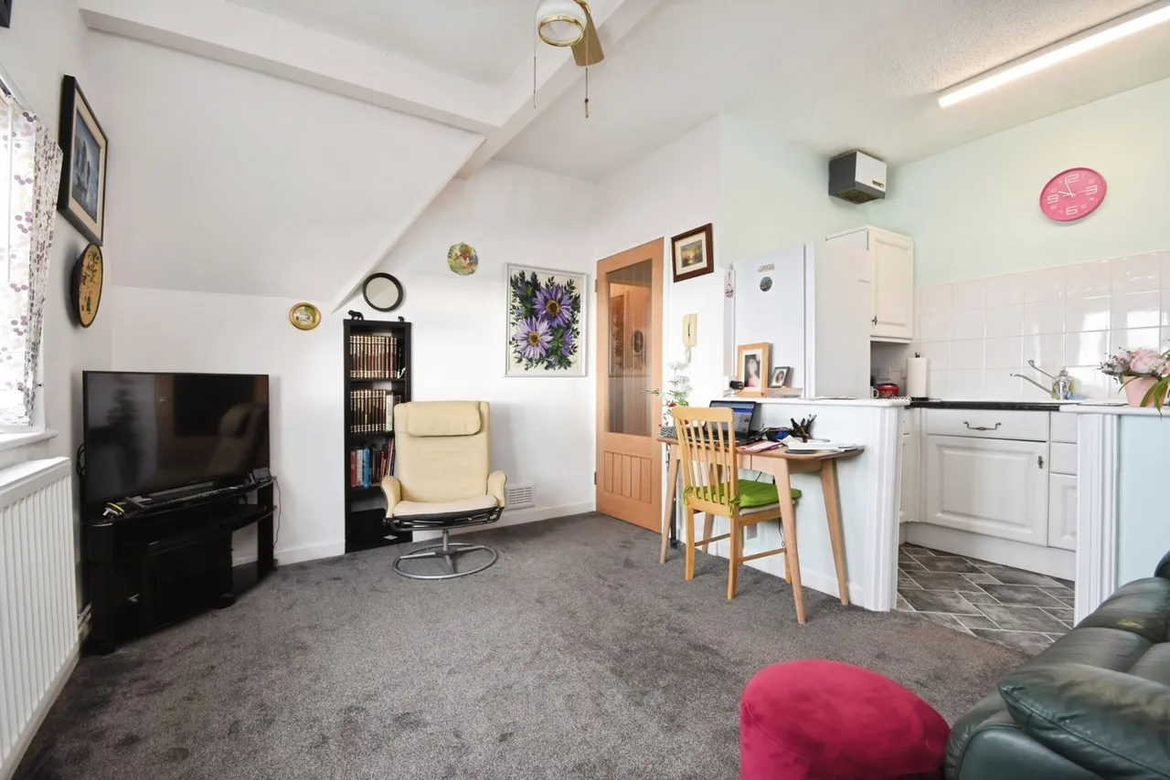 Shorefield Gardens, Westcliff-on-Sea, Essex, SS0, photo 4