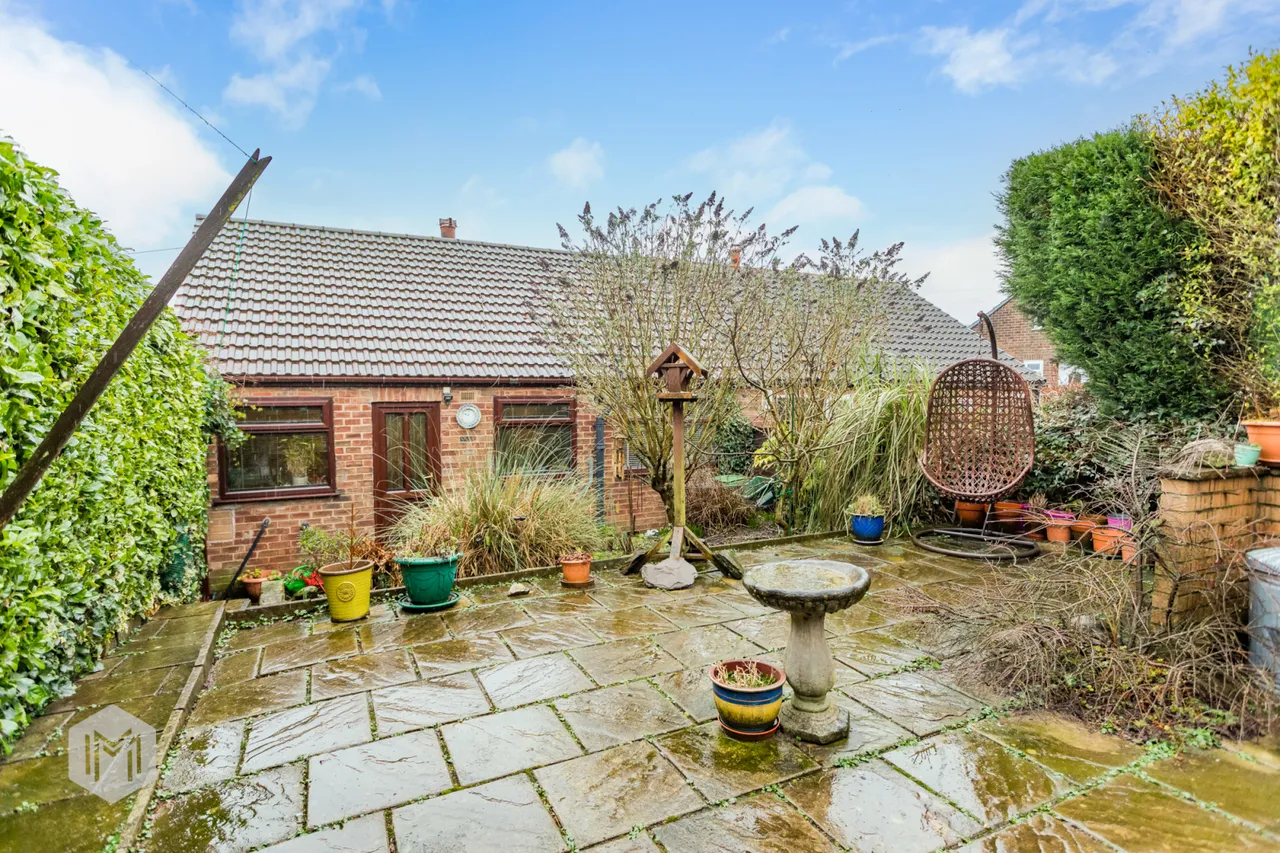 Links Road, Bolton, BL2 4EN, photo 15