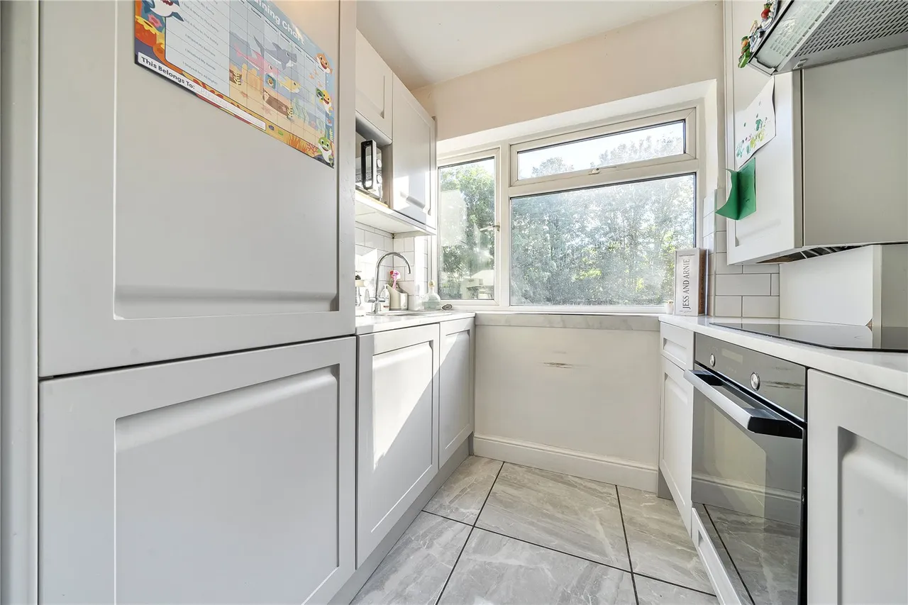 Eversley Avenue, Bexleyheath, DA7, photo 13