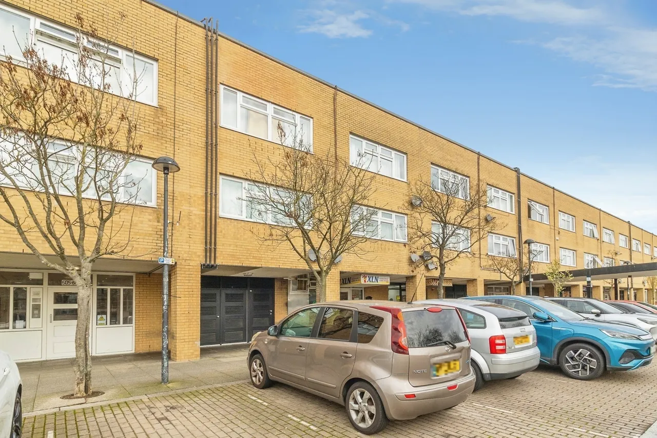 1 bed flat for sale — Silbury Boulevard, Milton Keynes, Buckinghamshire, MK9