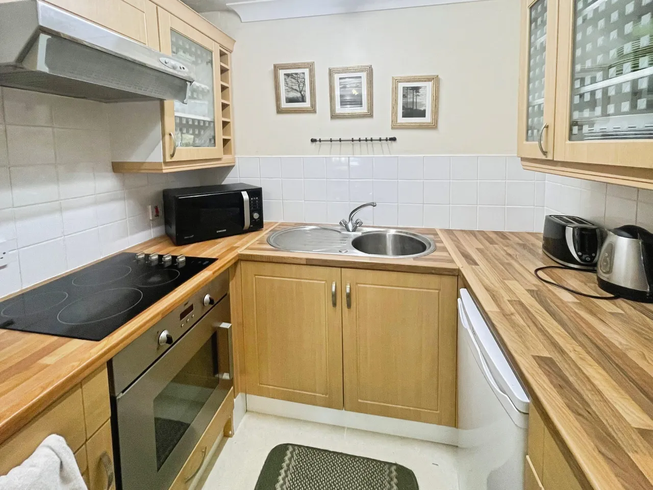 Oakfields, Lychpit, Basingstoke, Basingstoke, RG24 8TL, photo 4