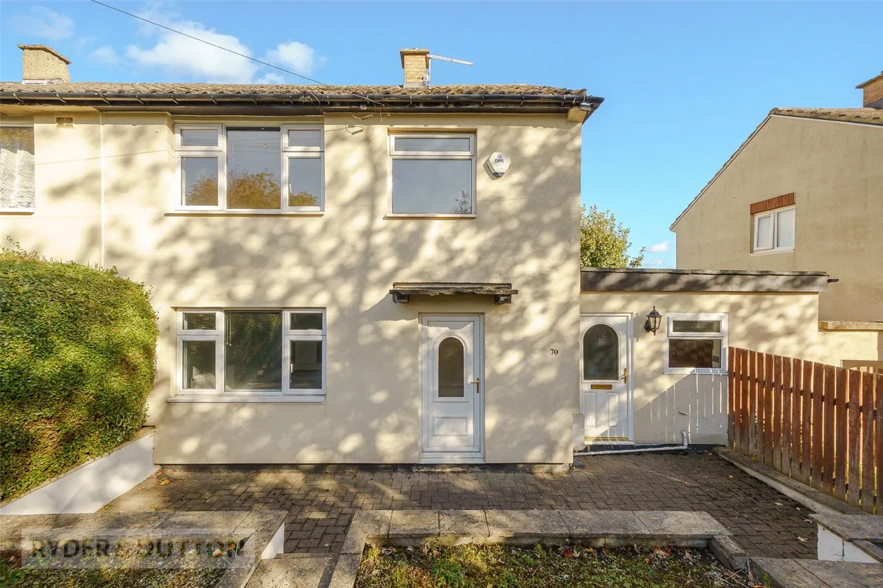 3 bed house for sale, Alandale Road, Bradley, HD2