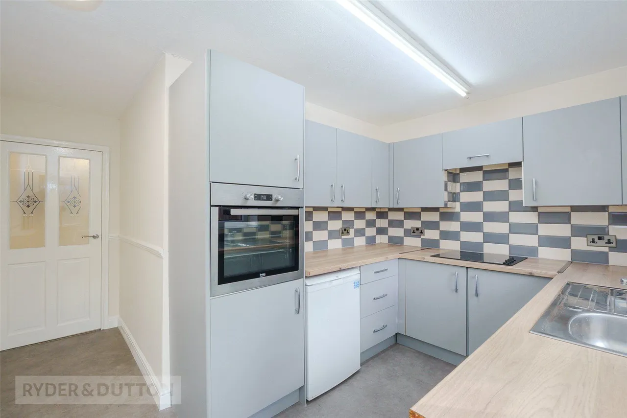 Alandale Road, Bradley, HD2, photo 2