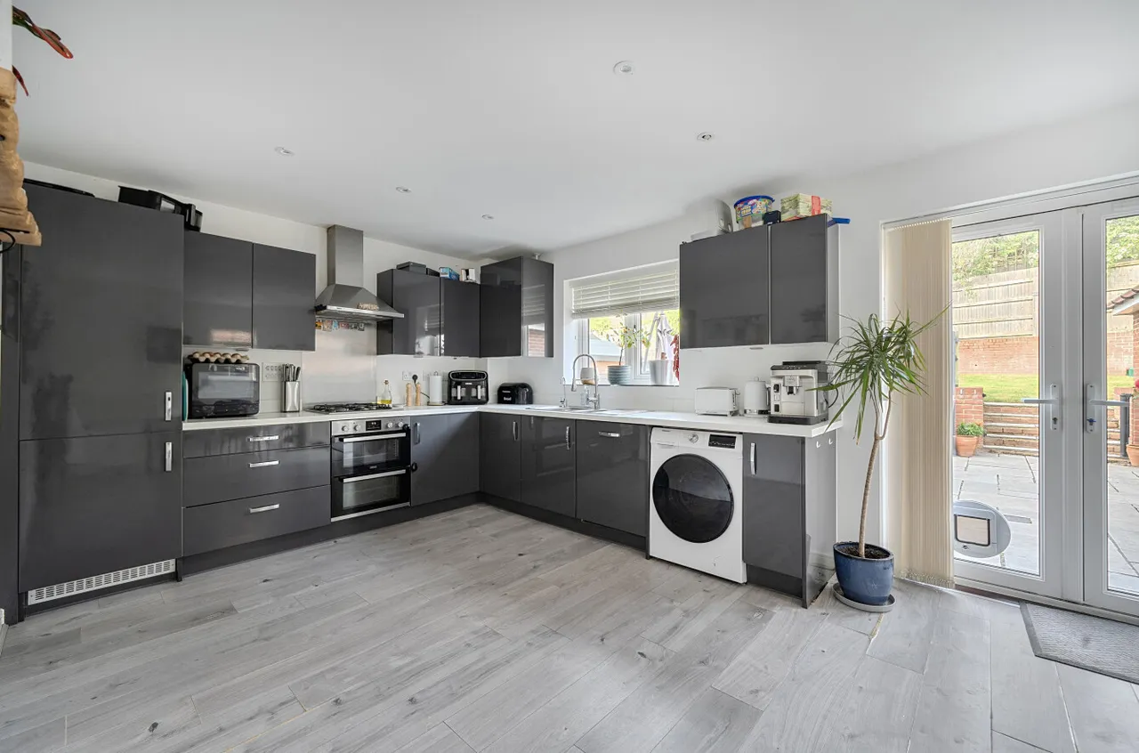 Firethorn, Shinfield, Reading, Berkshire, RG2 9GD, photo 6