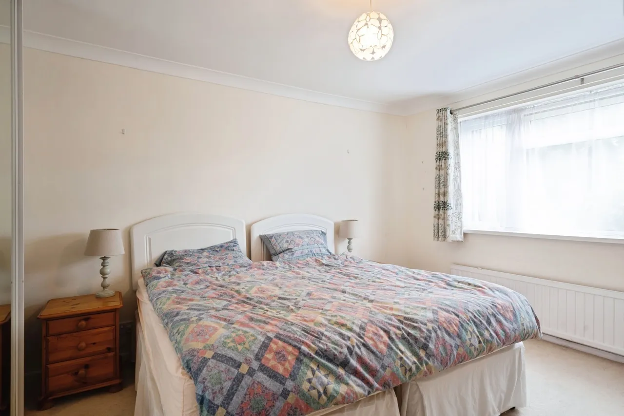 St. Thomas Avenue, Hayling Island, PO11, photo 7