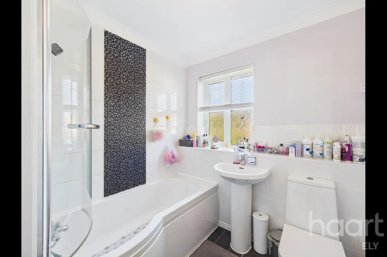 Granary End, Witchford, CB6, photo 9