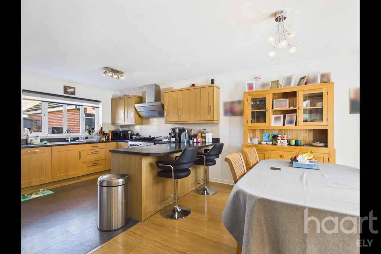 Granary End, Witchford, CB6, photo 2