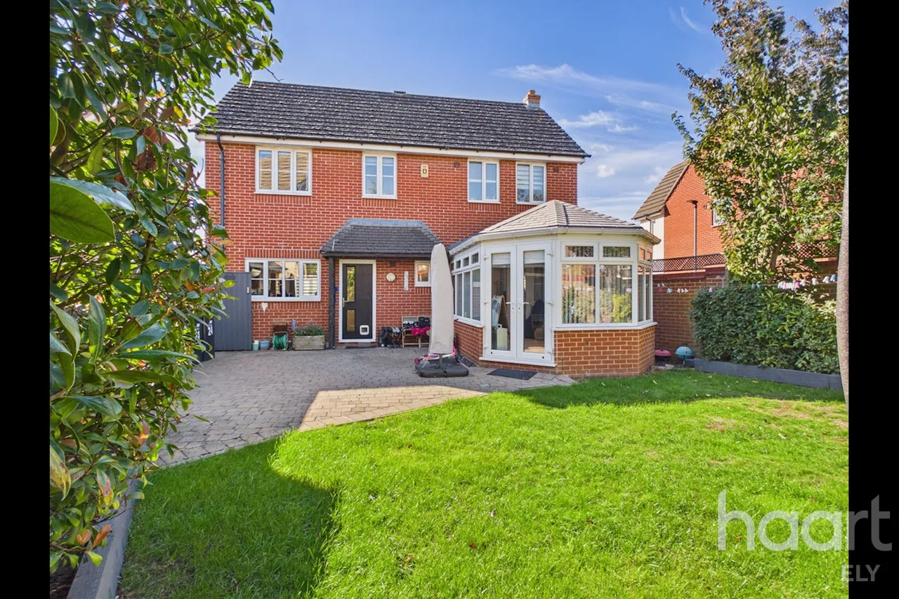 Granary End, Witchford, CB6, photo 11