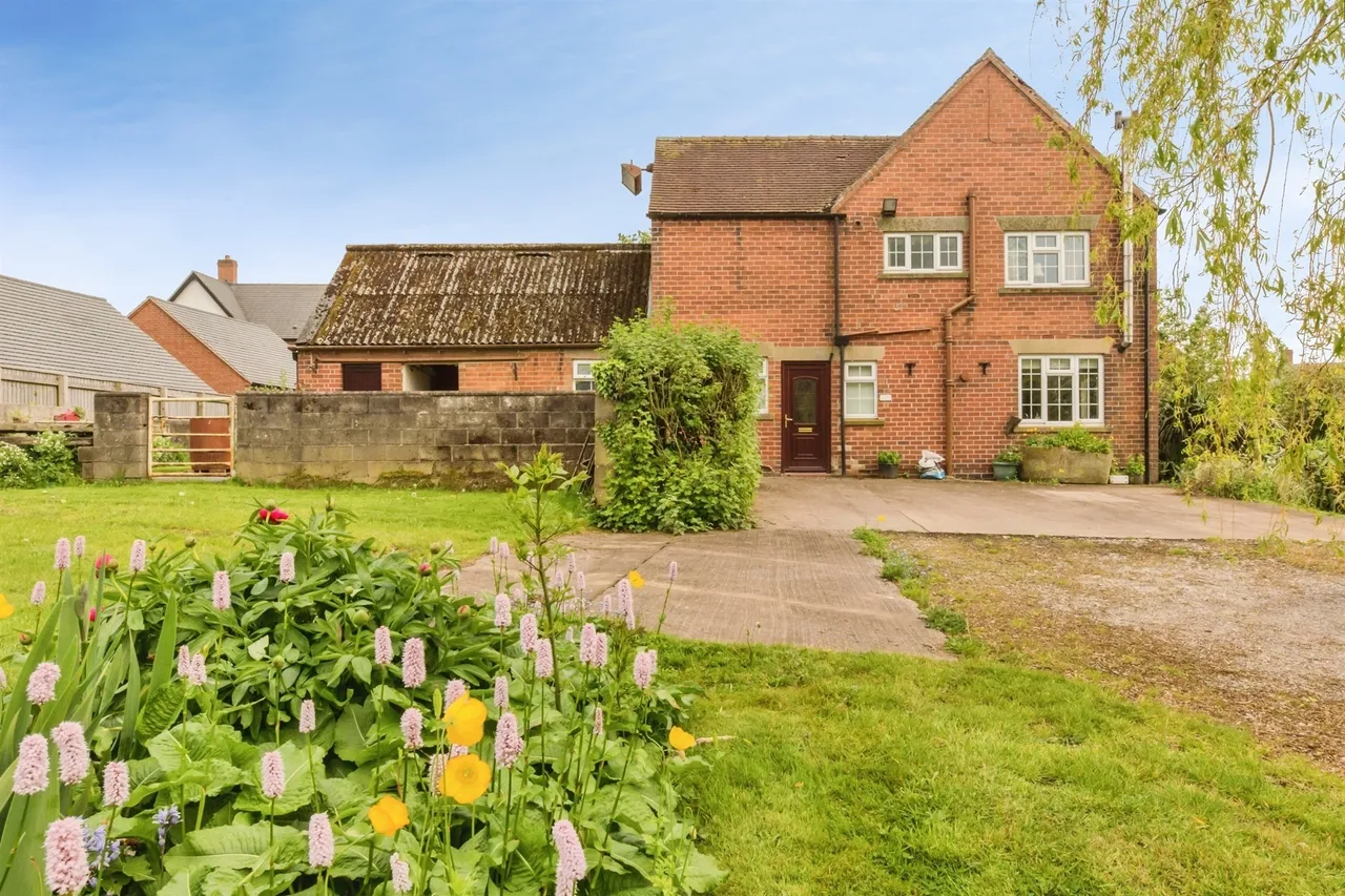 Old Hall Farm, Marston Montgomery, DE6, photo 17