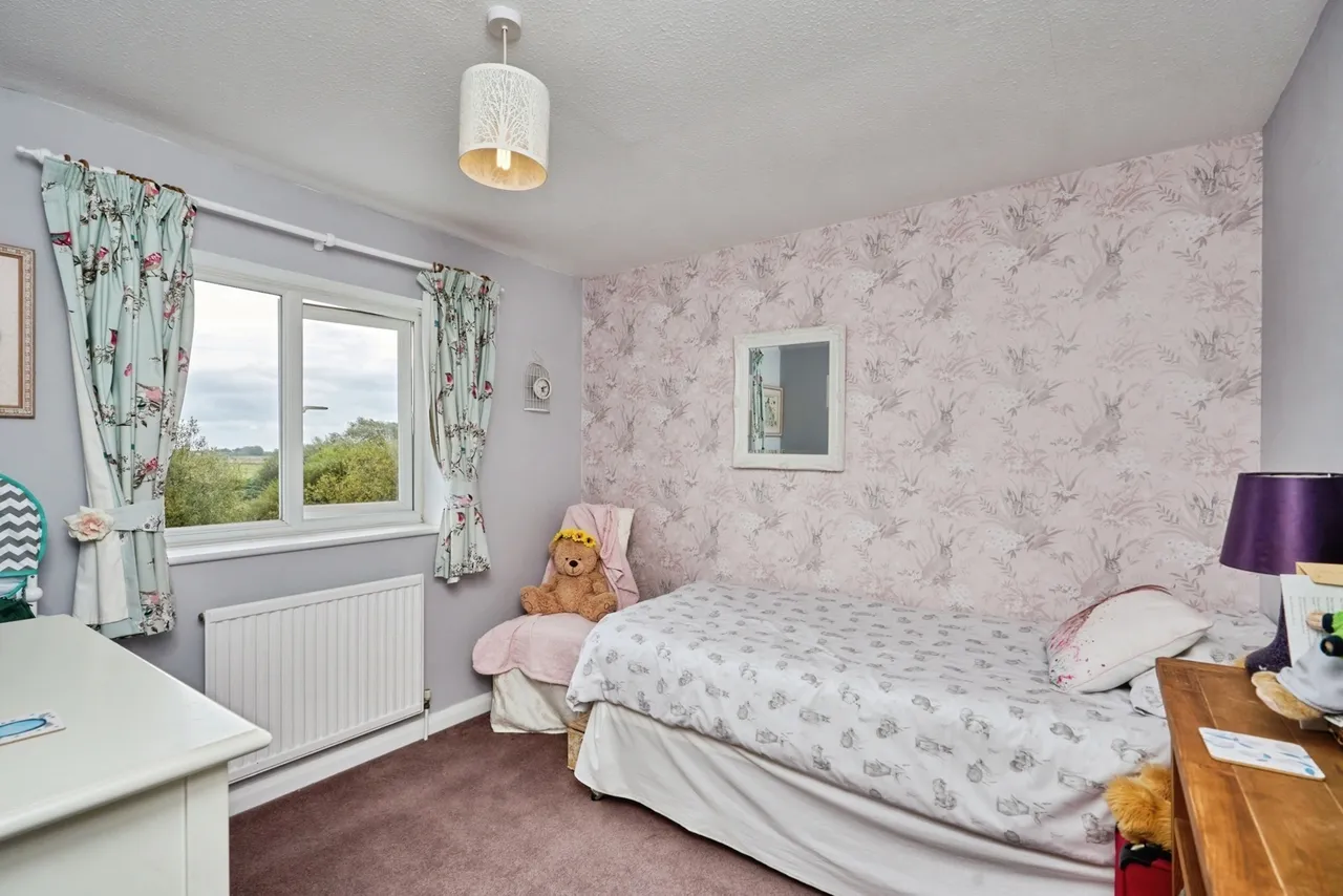 Aylett Close, Brading, PO36, photo 38