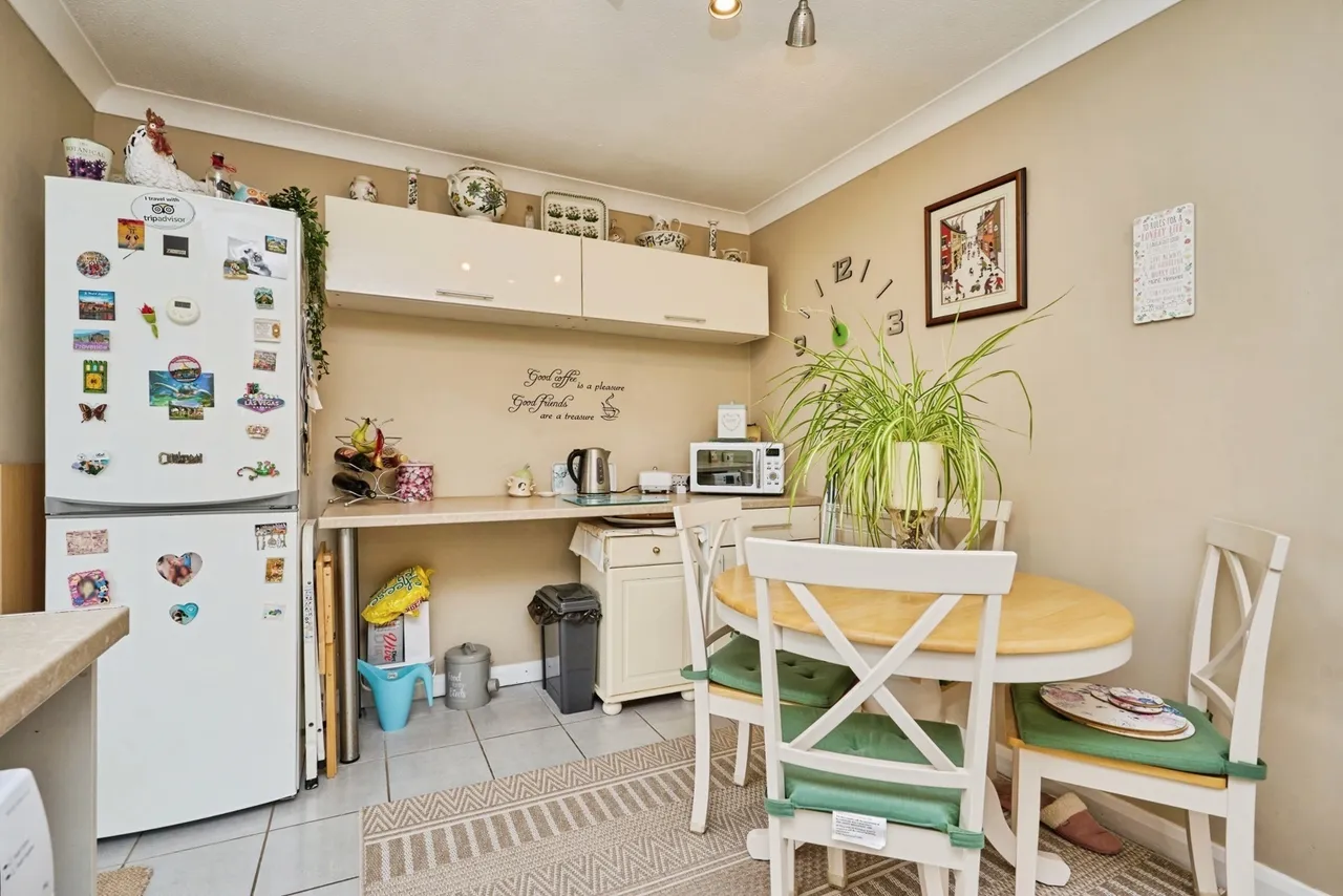 Aylett Close, Brading, PO36, photo 52