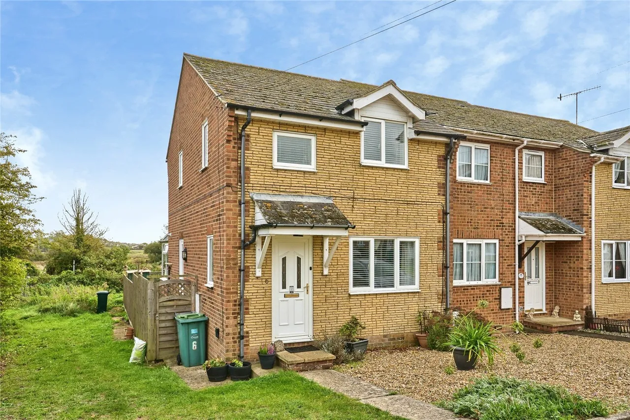 3 bed house for sale, Aylett Close, Brading, PO36
