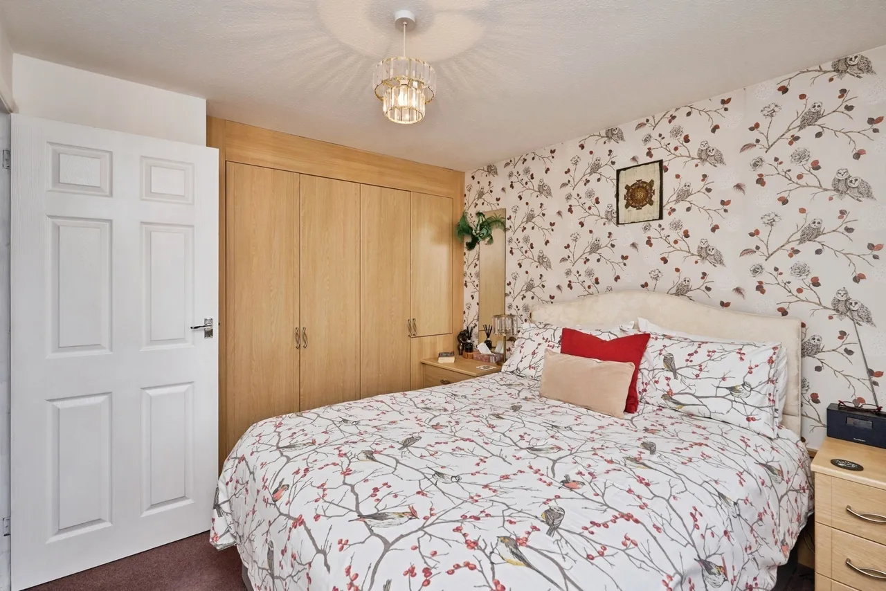 Aylett Close, Brading, PO36, photo 32
