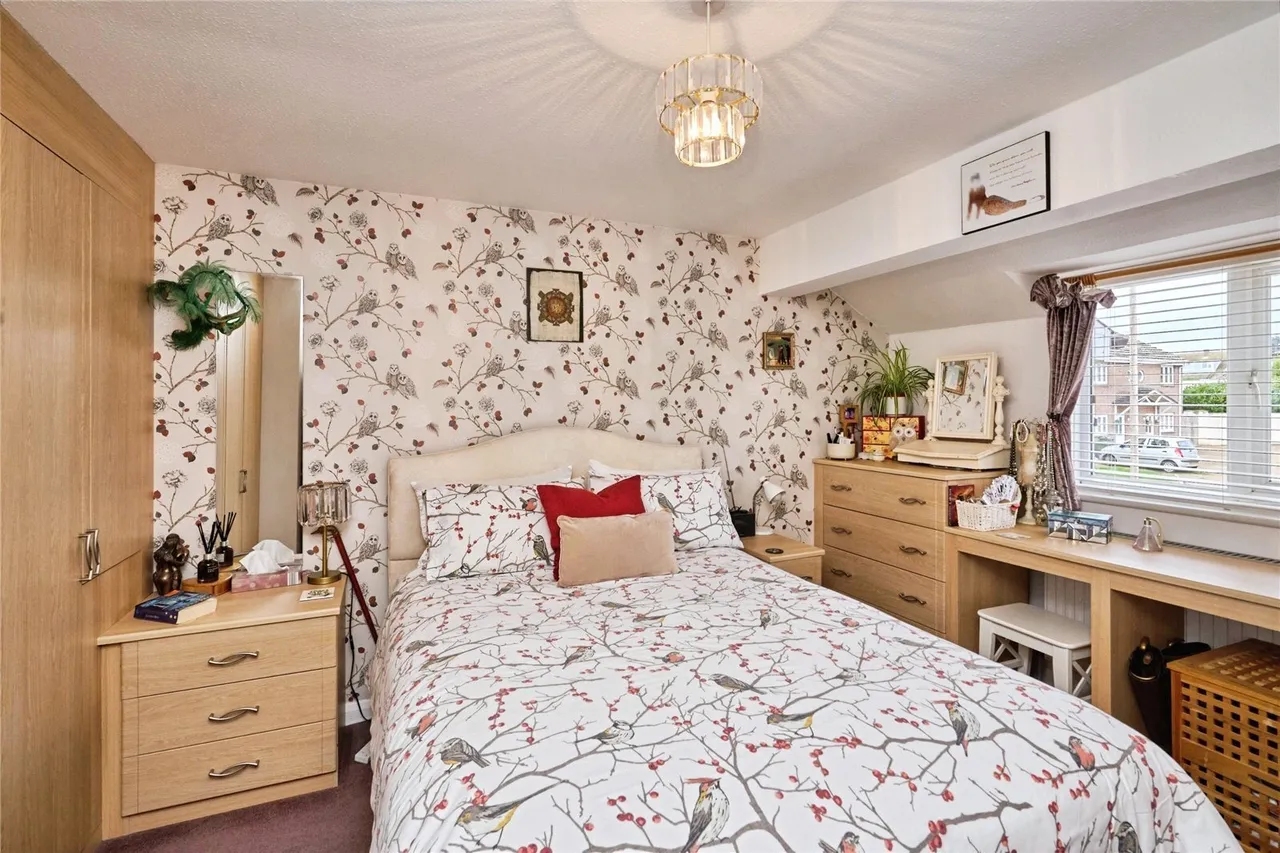 Aylett Close, Brading, PO36, photo 9
