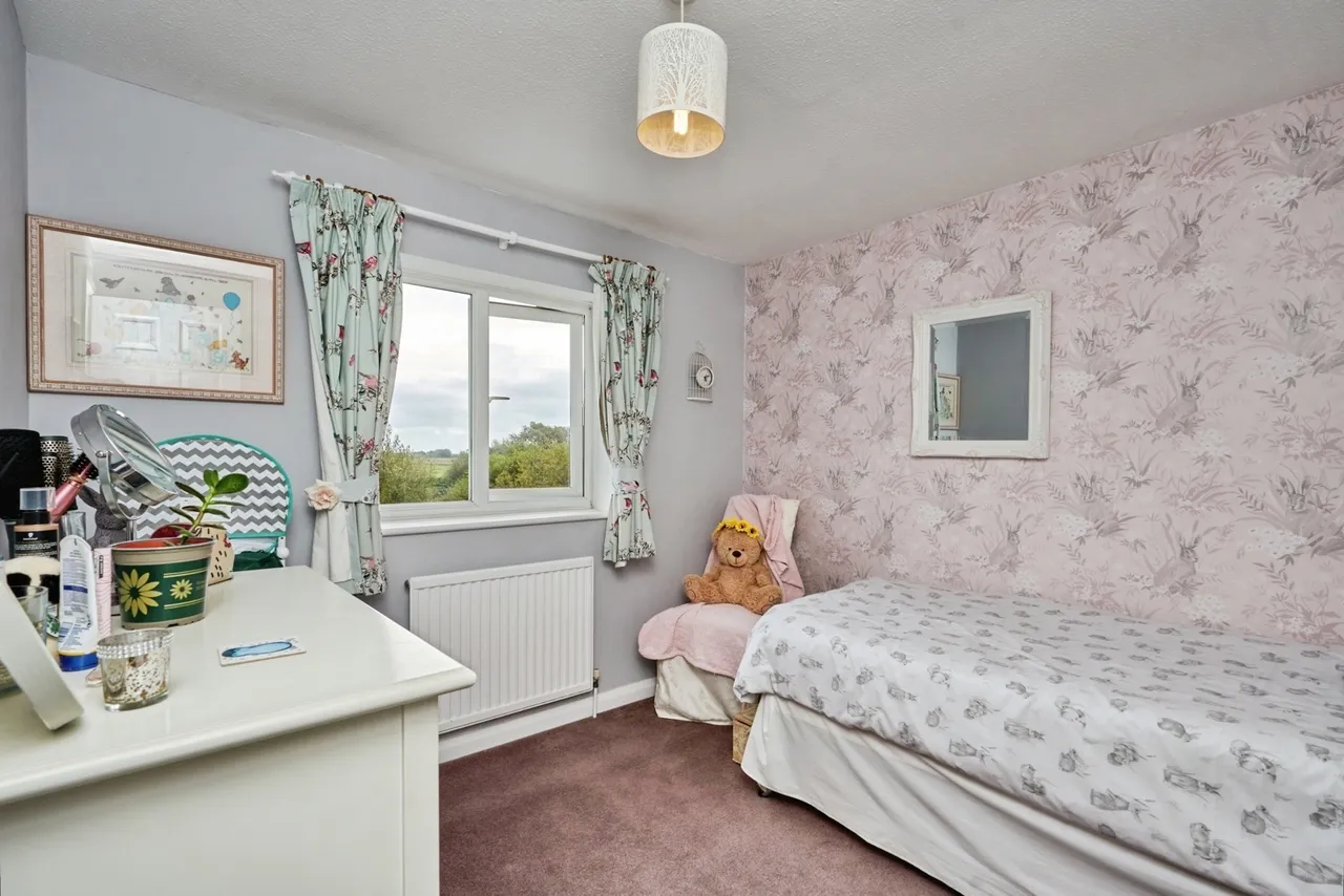 Aylett Close, Brading, PO36, photo 39