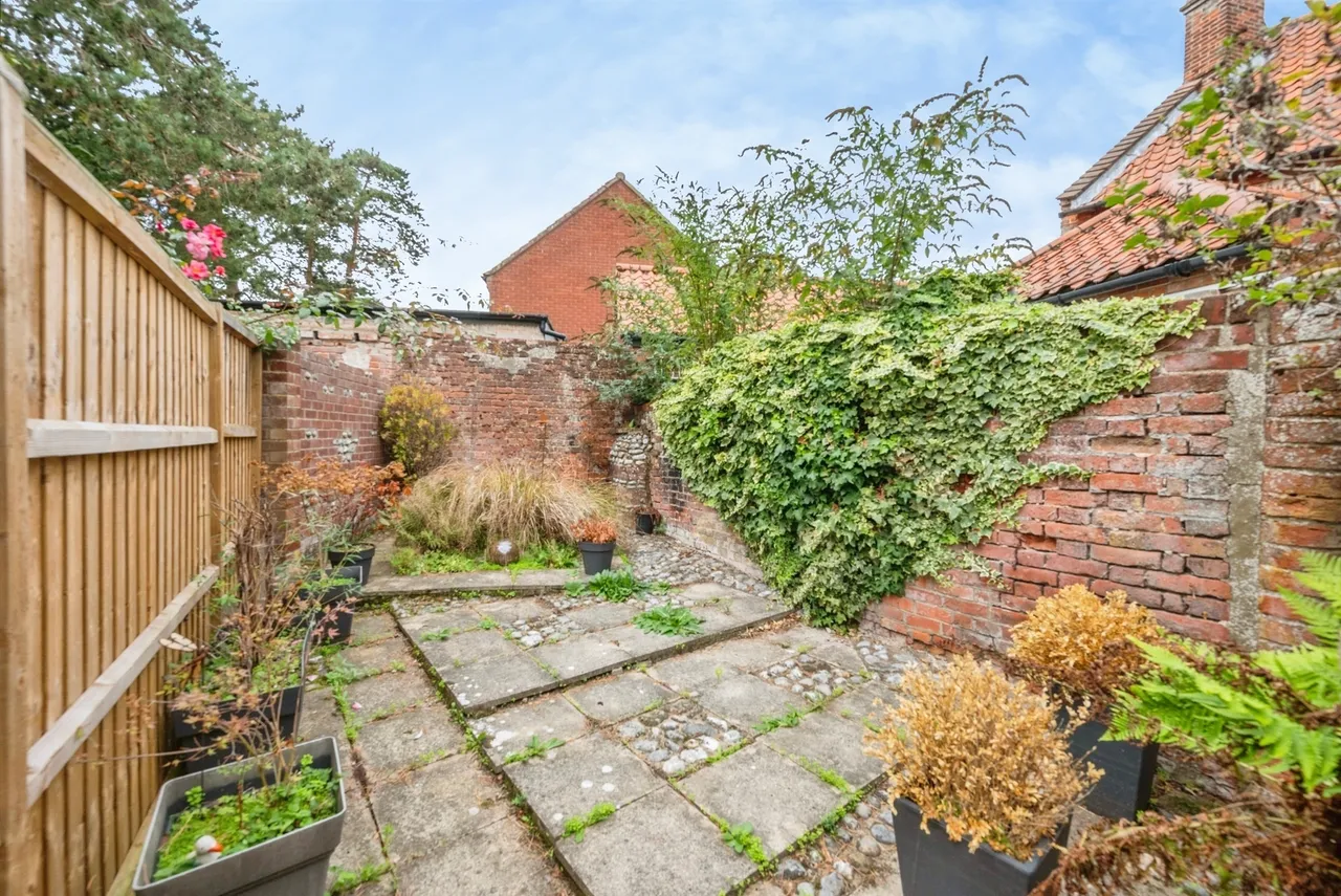 The Green, Aldborough, NR11, photo 13