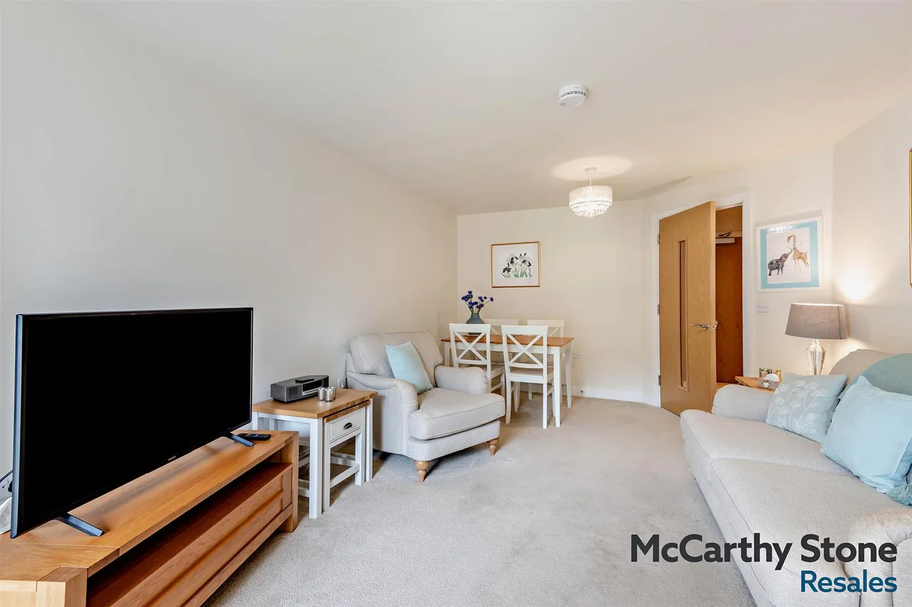 Highgate Hill, Hawkhurst, TN18, photo 13