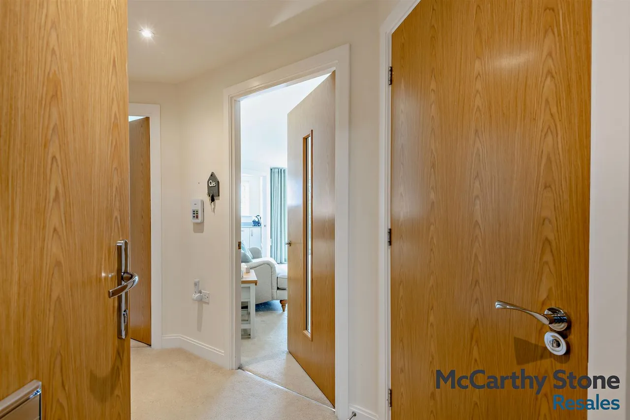 Highgate Hill, Hawkhurst, TN18, photo 22