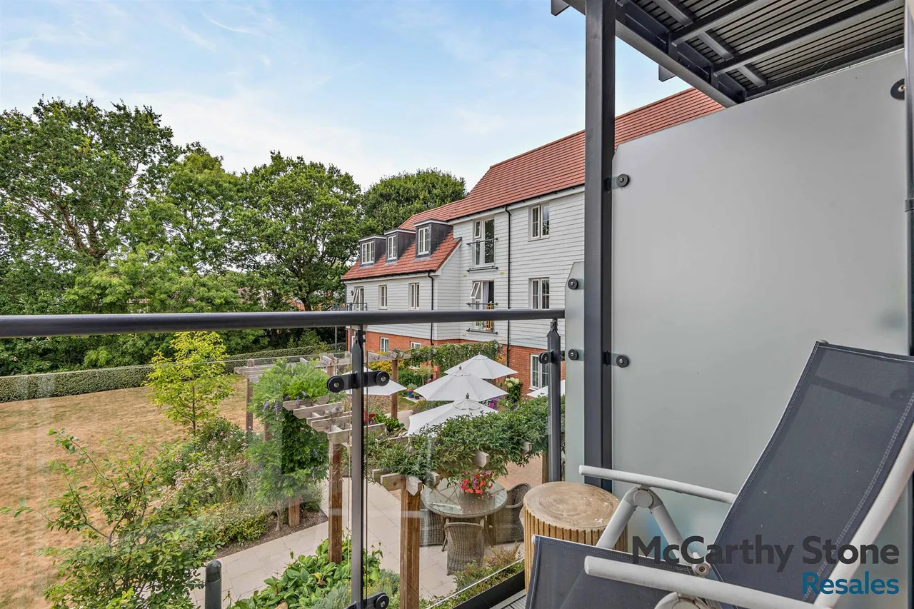 Highgate Hill, Hawkhurst, TN18, photo 6