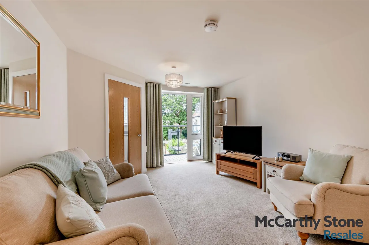 Highgate Hill, Hawkhurst, TN18, photo 2
