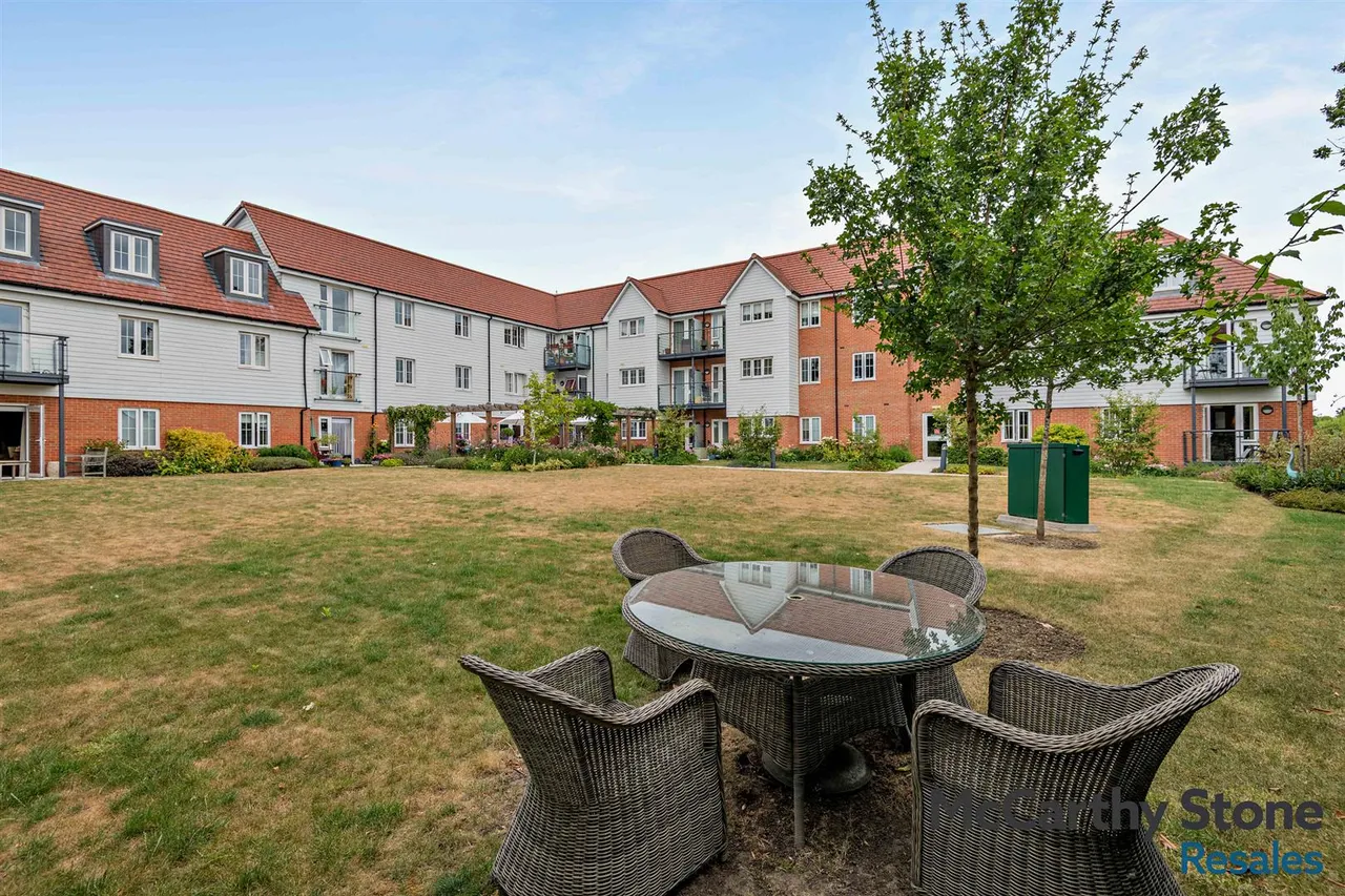 Highgate Hill, Hawkhurst, TN18, photo 28