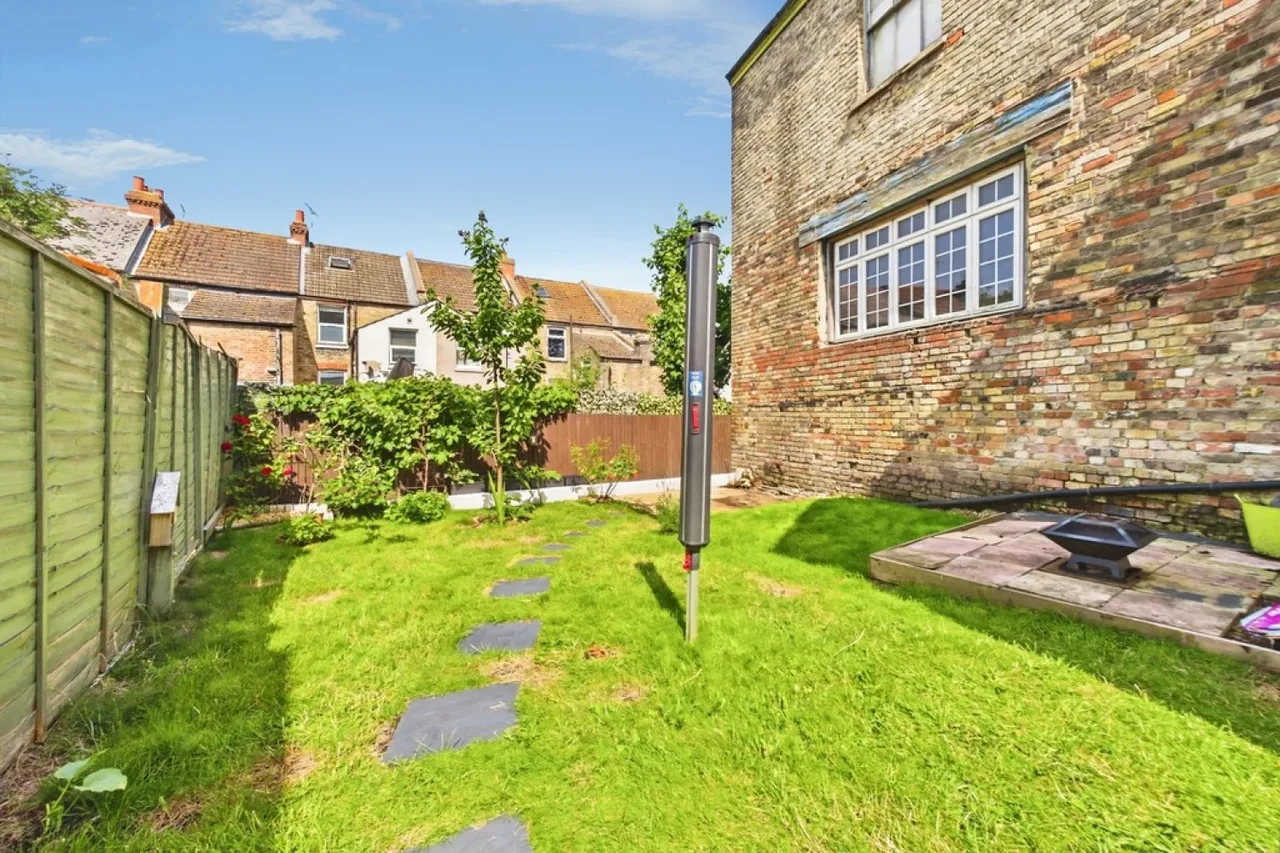 Radnor Park Road, Folkestone, photo 5