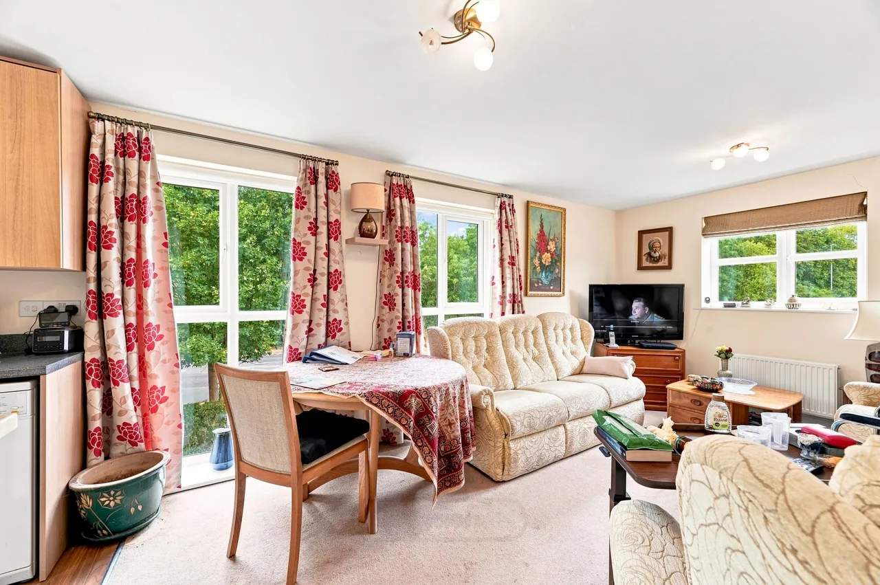 Empress Matilda Gardens, Old Wolverton, Milton Keynes, Milton Keynes, MK12 5FZ, photo 4