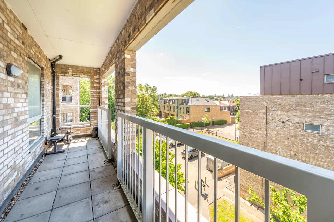 21 Coles Green Court, Coles Green Road, London, photo 9