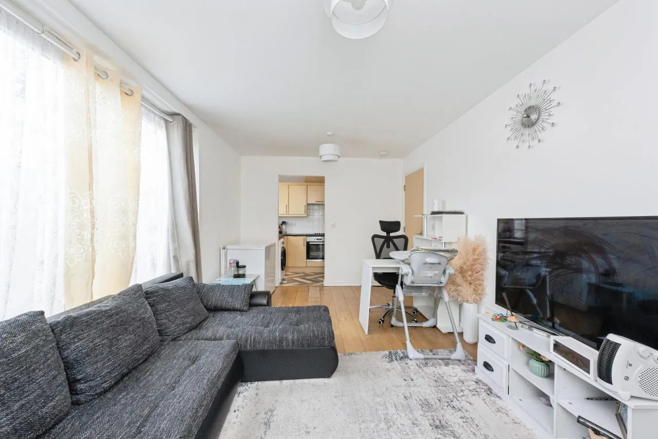 Wooldridge Close, Feltham, TW14, photo 5