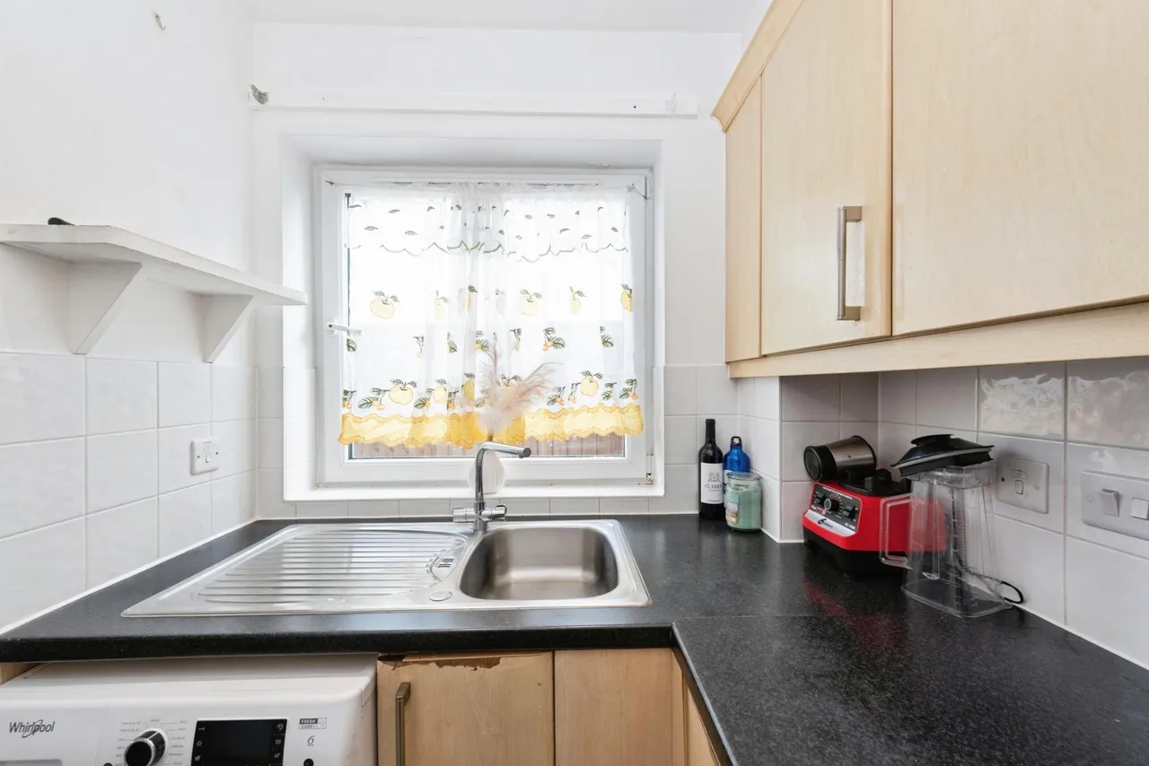 Wooldridge Close, Feltham, TW14, photo 8