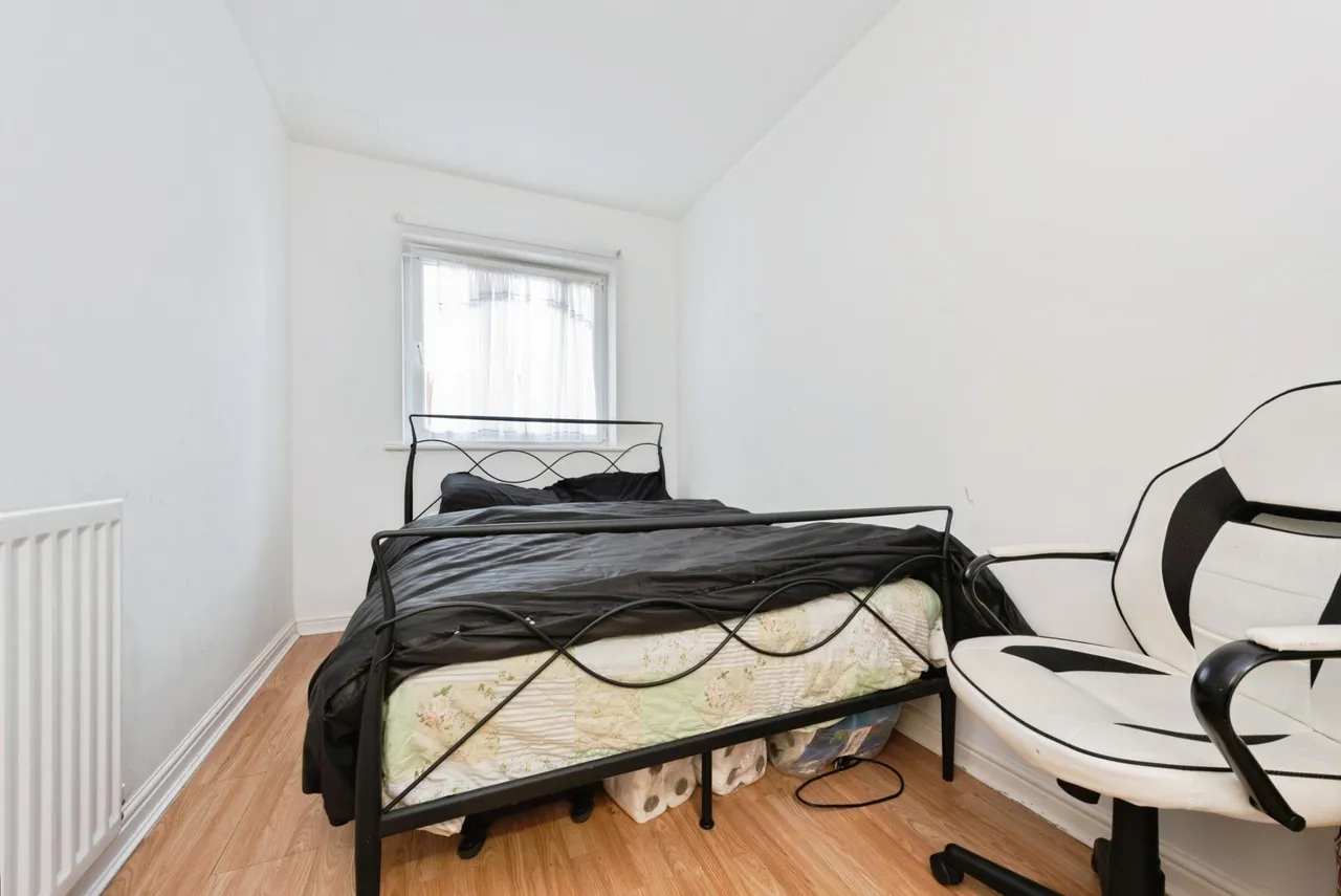 Wooldridge Close, Feltham, TW14, photo 10
