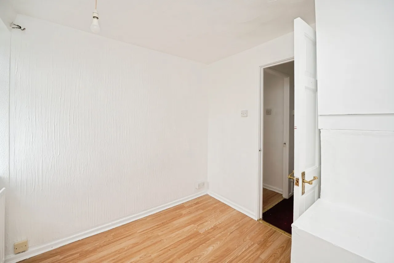 Chigwell View, Romford, RM5, photo 11