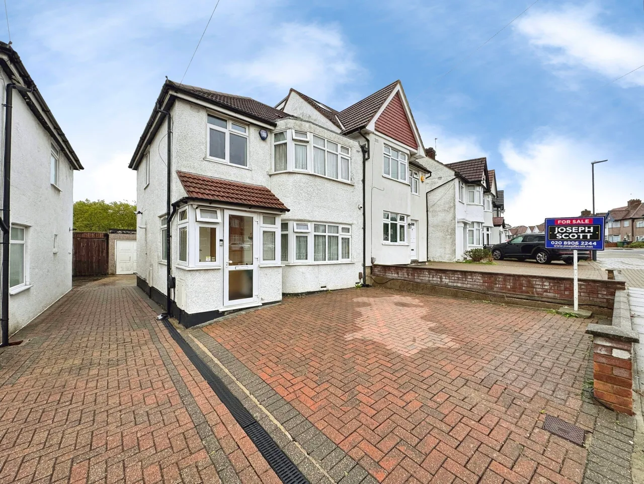 3 bed house for sale, Merlin Crescent, Edgware, HA8